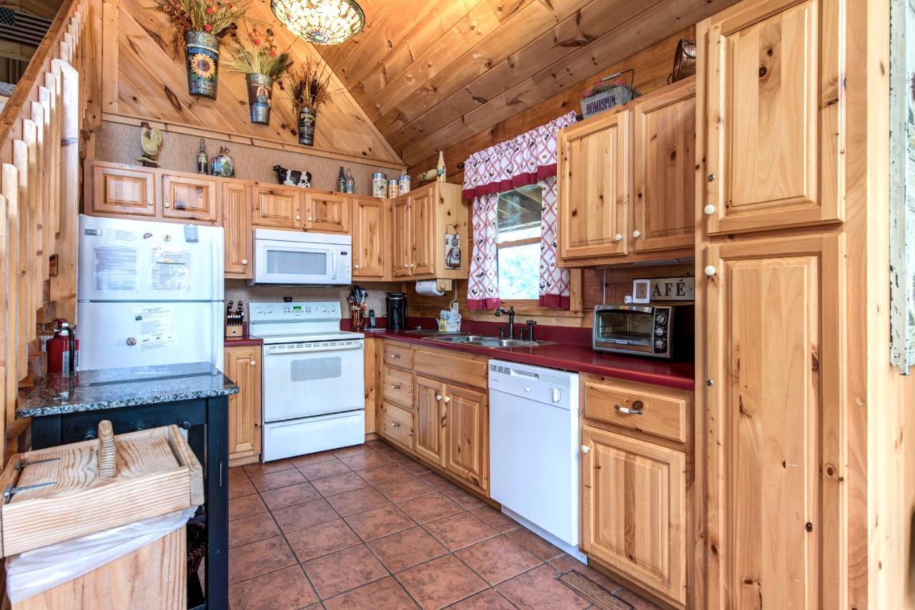 Lazy Cub Lodge Pigeon Forge Ngoại thất bức ảnh