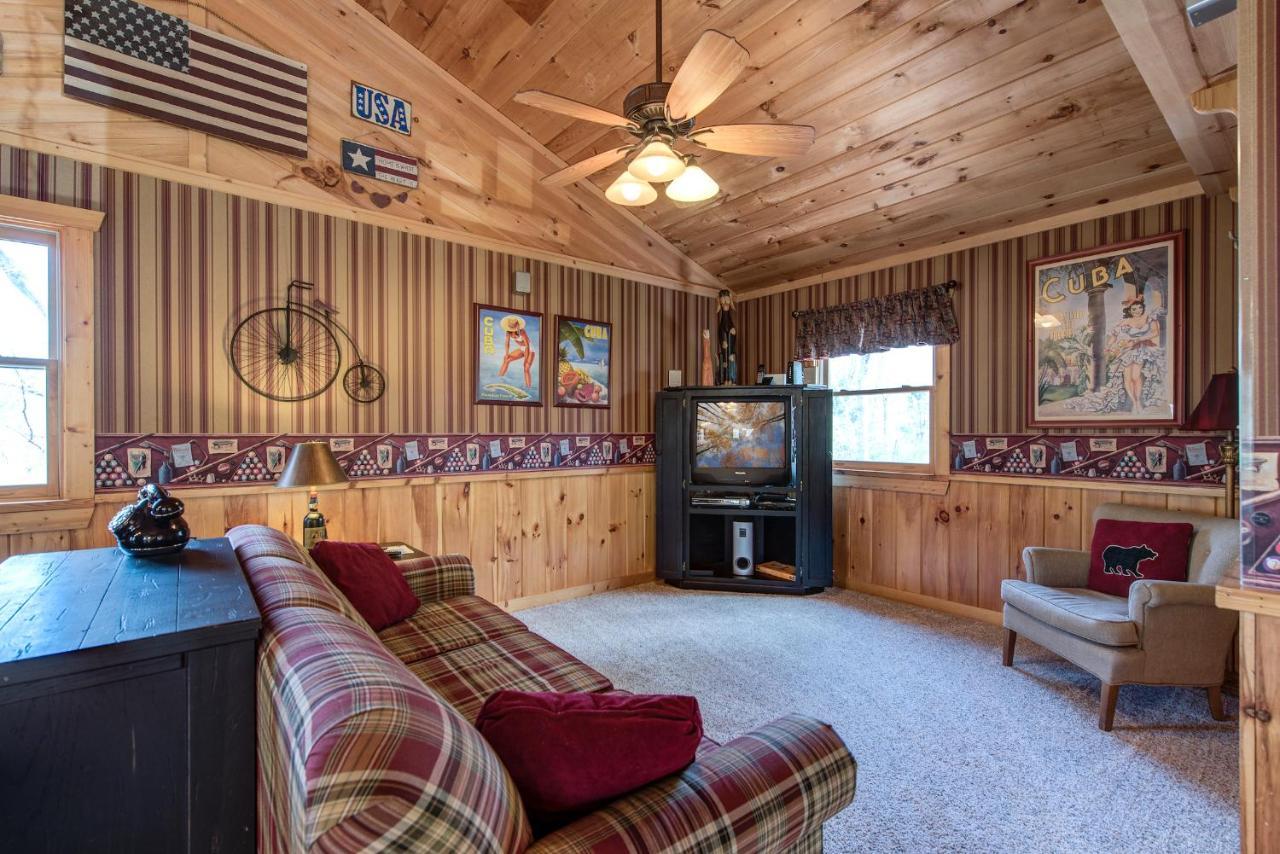 Lazy Cub Lodge Pigeon Forge Ngoại thất bức ảnh